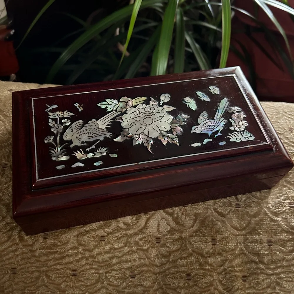 Vintage Inlaid MOP Wooden Jewelry Box
